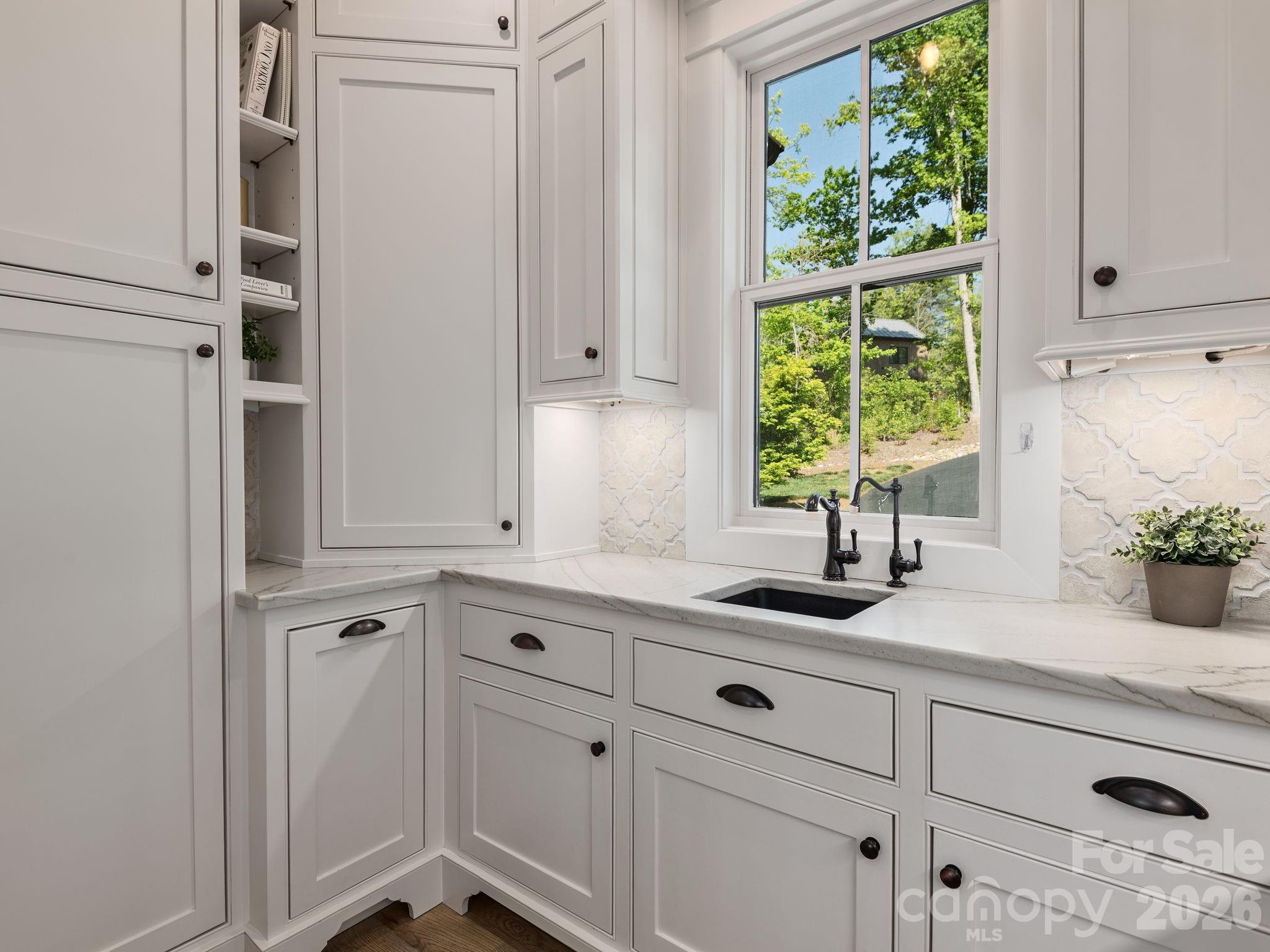 41 Hawberry Court Asheville NC 28805