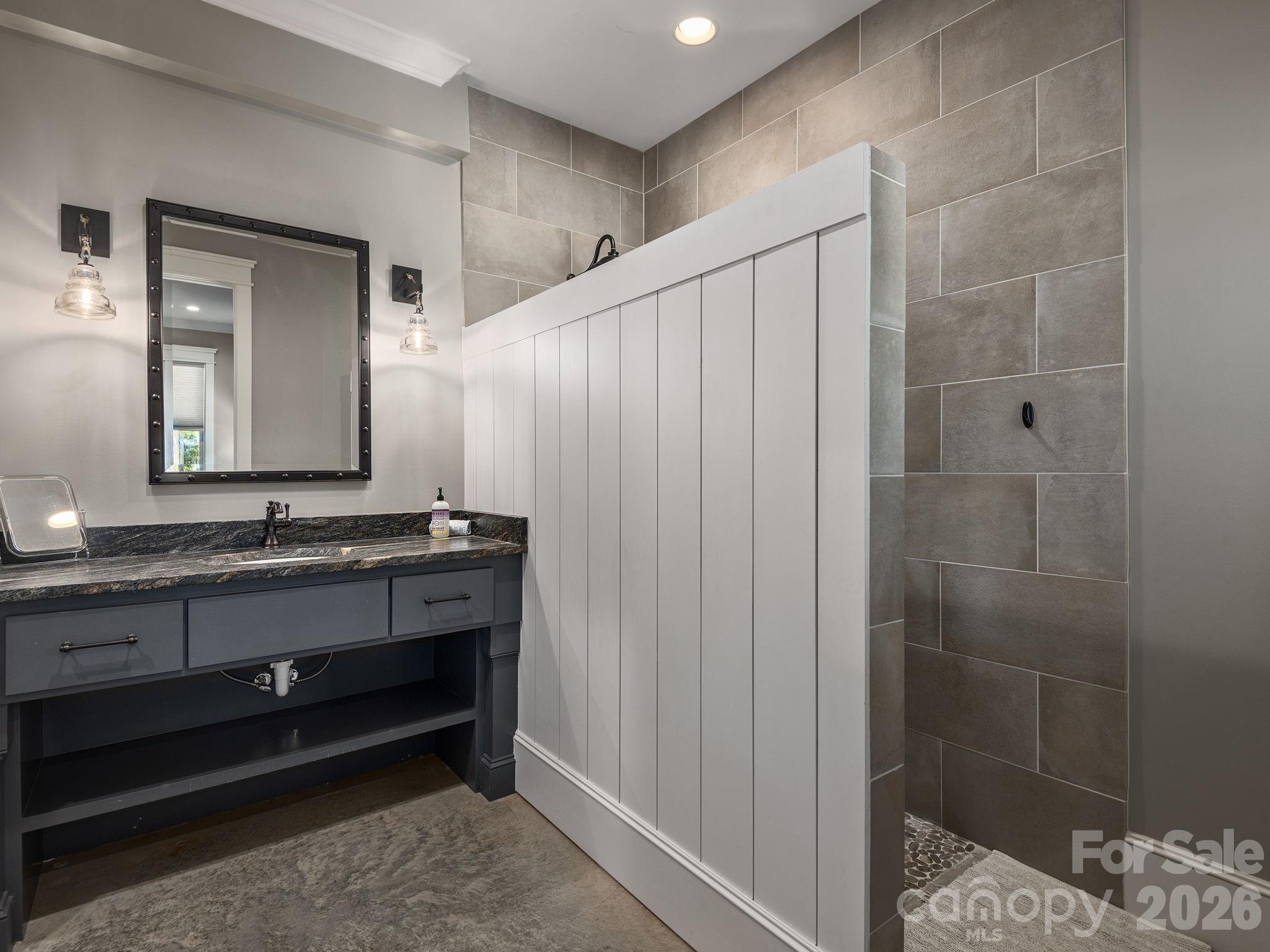 41 Hawberry Court Asheville NC 28805