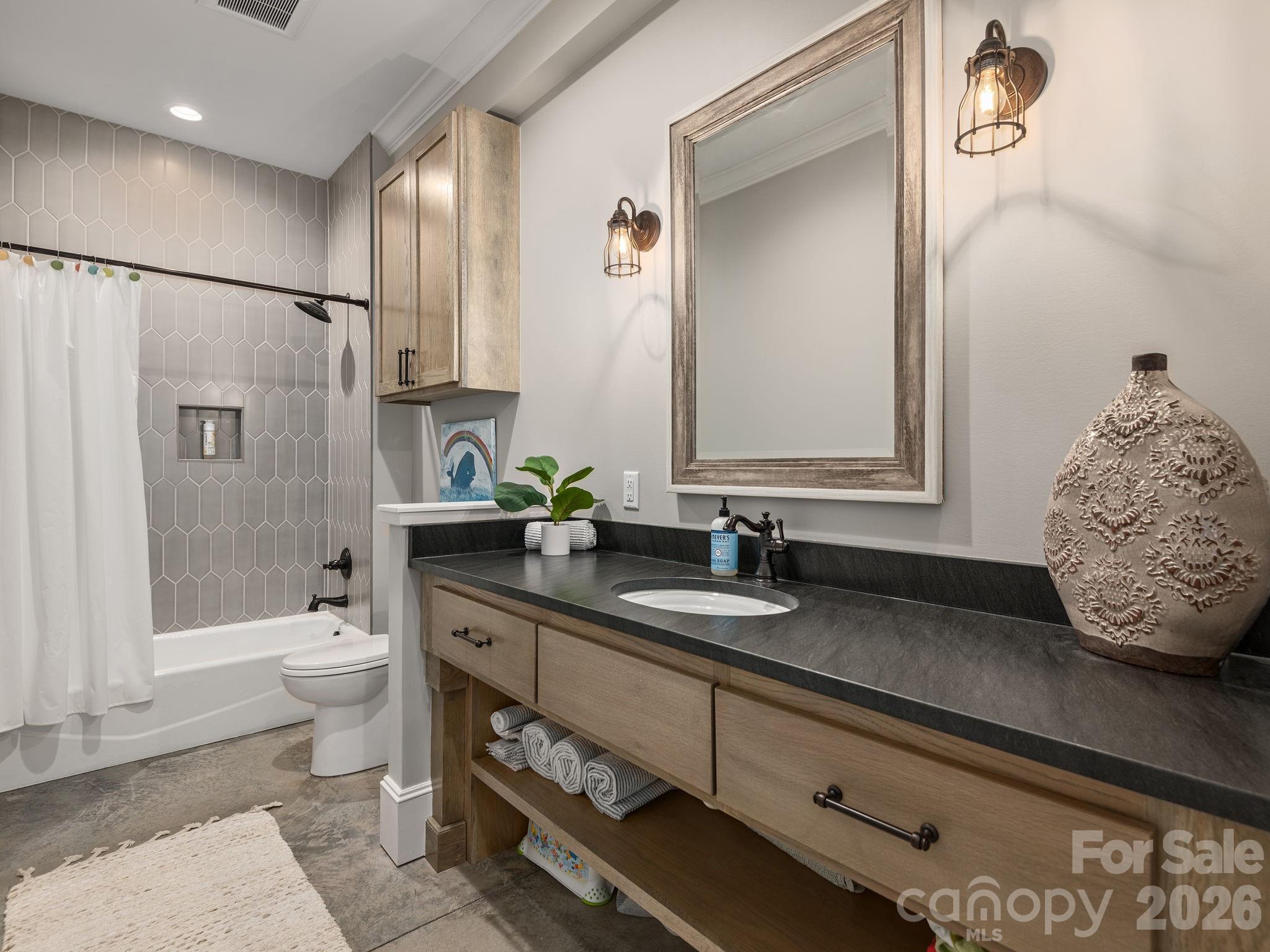 41 Hawberry Court Asheville NC 28805