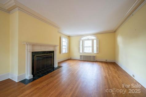 9 Griffing Boulevard Asheville NC 28804