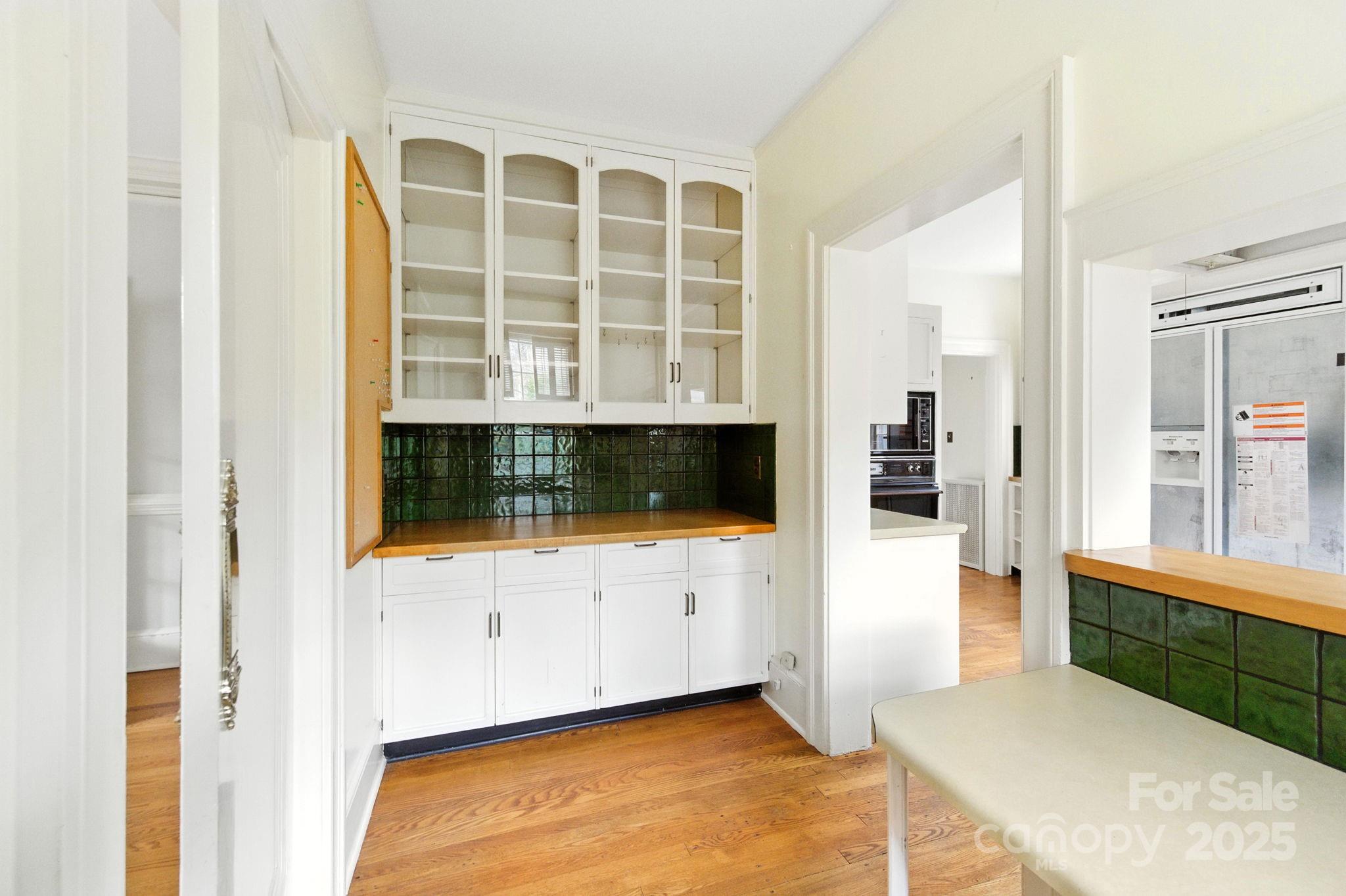 9 Griffing Boulevard Asheville NC 28804