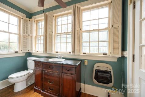 9 Griffing Boulevard Asheville NC 28804