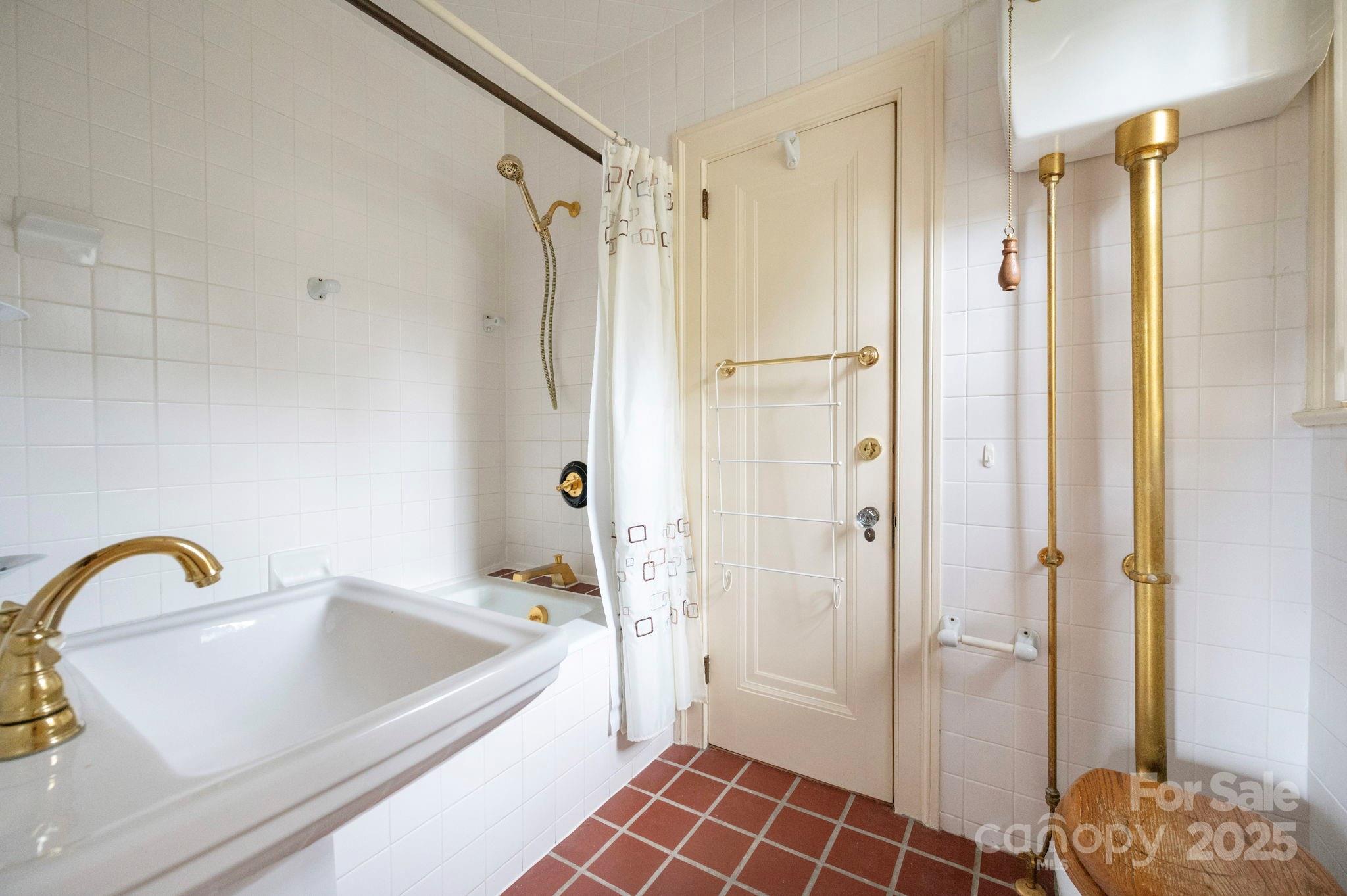 9 Griffing Boulevard Asheville NC 28804