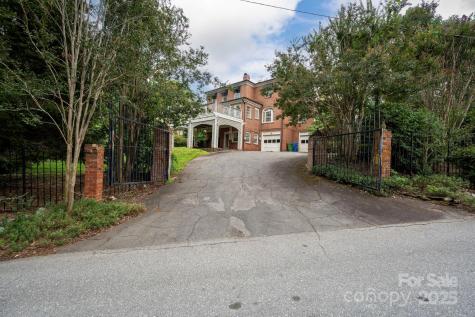 9 Griffing Boulevard Asheville NC 28804