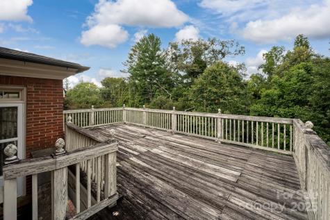 9 Griffing Boulevard Asheville NC 28804