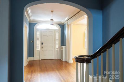 9 Griffing Boulevard Asheville NC 28804