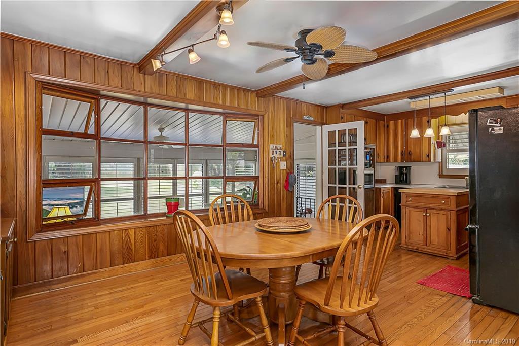 7111 Woodstream Drive Charlotte NC 28210