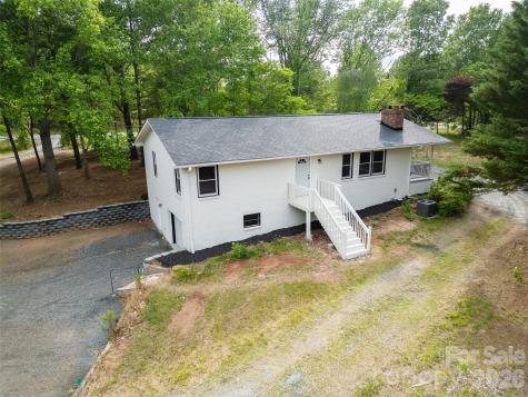 1335 Little Mountain Road Columbus NC 28722