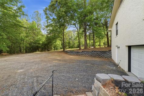 1335 Little Mountain Road Columbus NC 28722