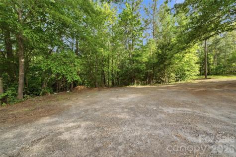 1335 Little Mountain Road Columbus NC 28722