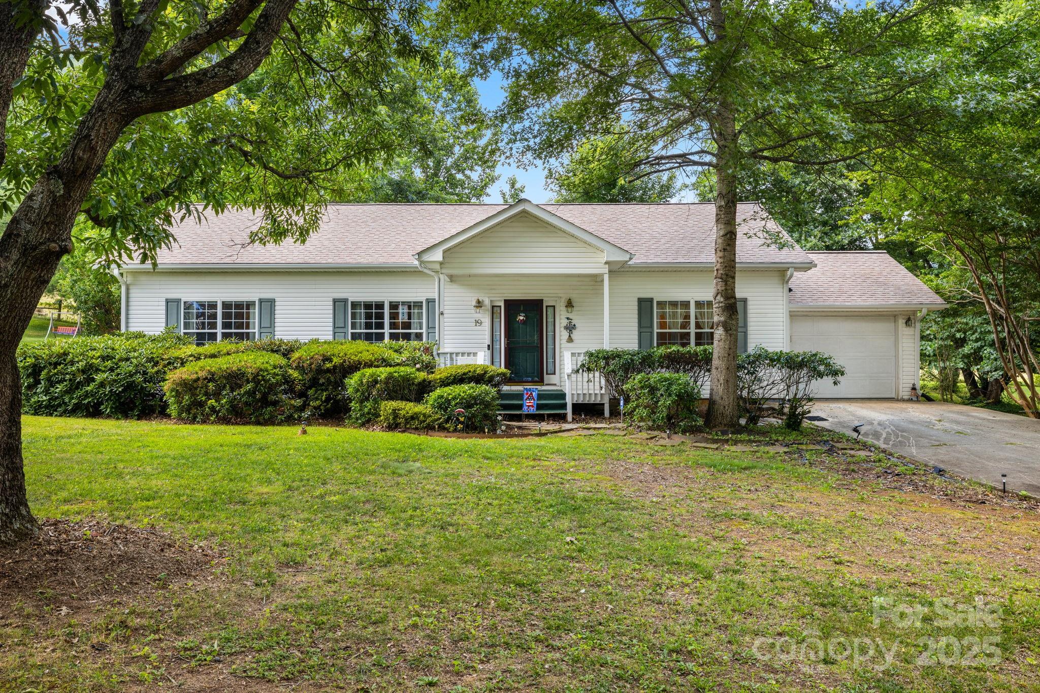19 Ivy Garden Drive Candler NC 28715