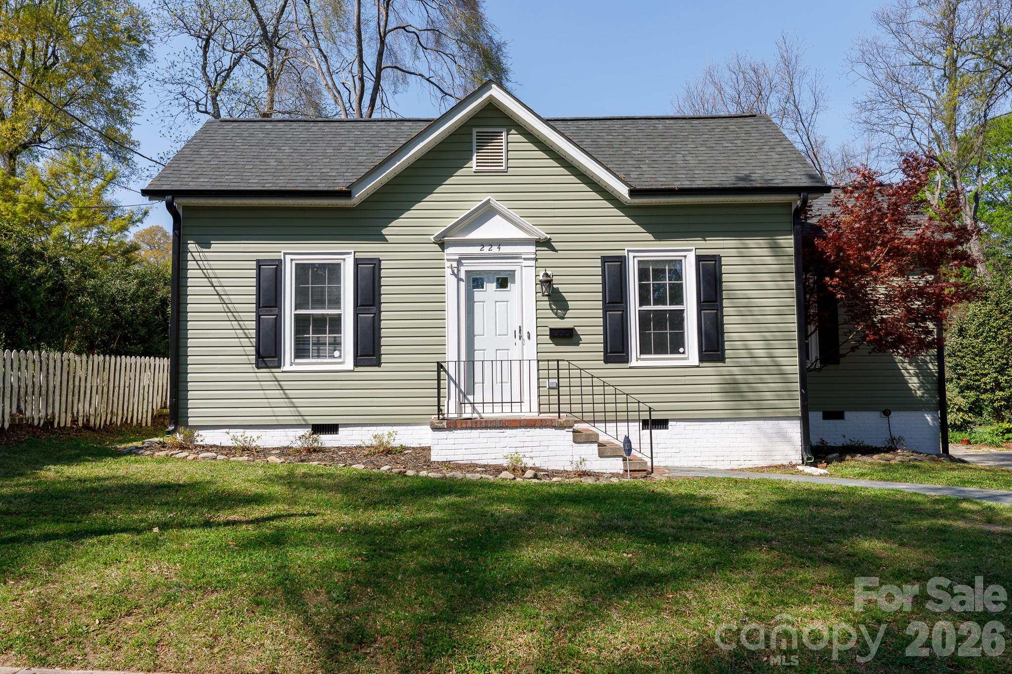 224 W 4th Avenue Gastonia NC 28052
