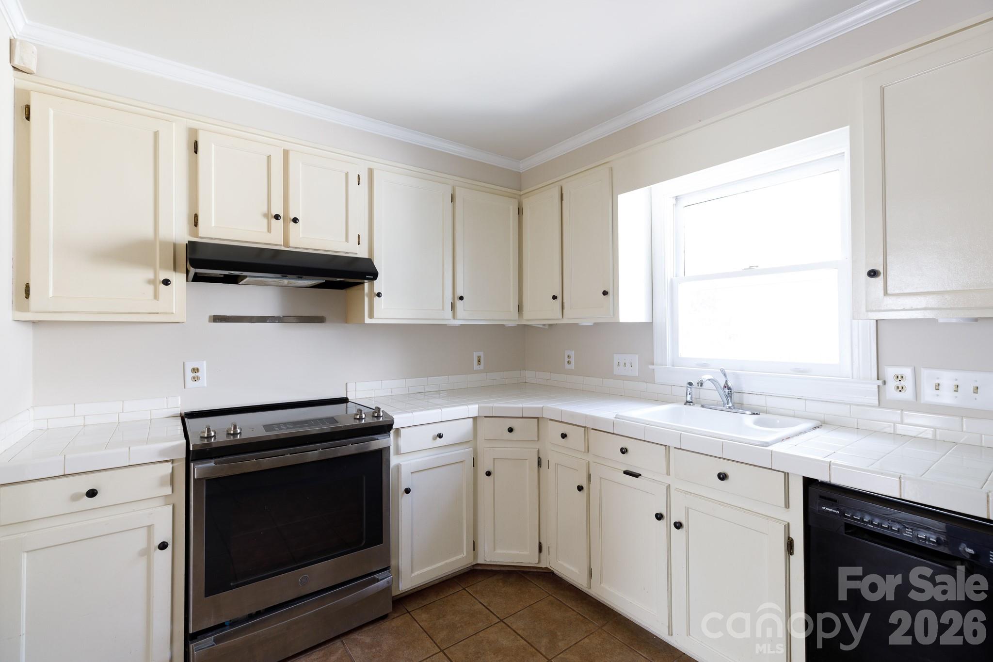 224 W 4th Avenue Gastonia NC 28052