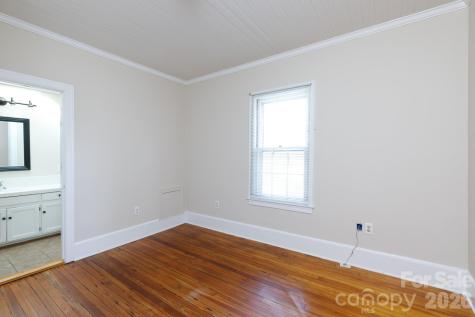 224 W 4th Avenue Gastonia NC 28052