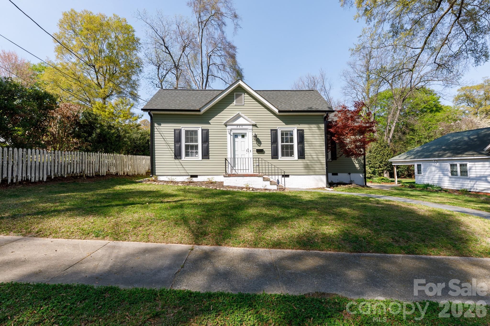 224 W 4th Avenue Gastonia NC 28052
