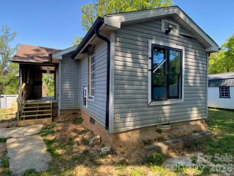 2112 Harpertown Circle Lenoir NC 28645