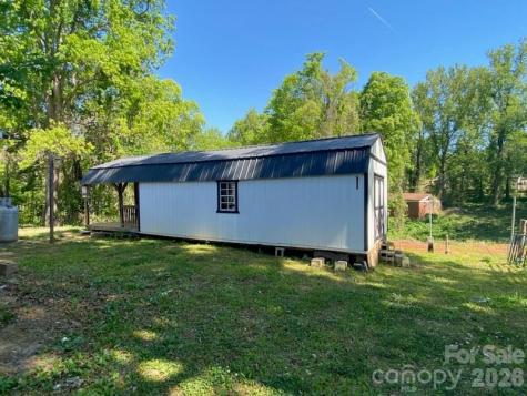 2112 Harpertown Circle Lenoir NC 28645