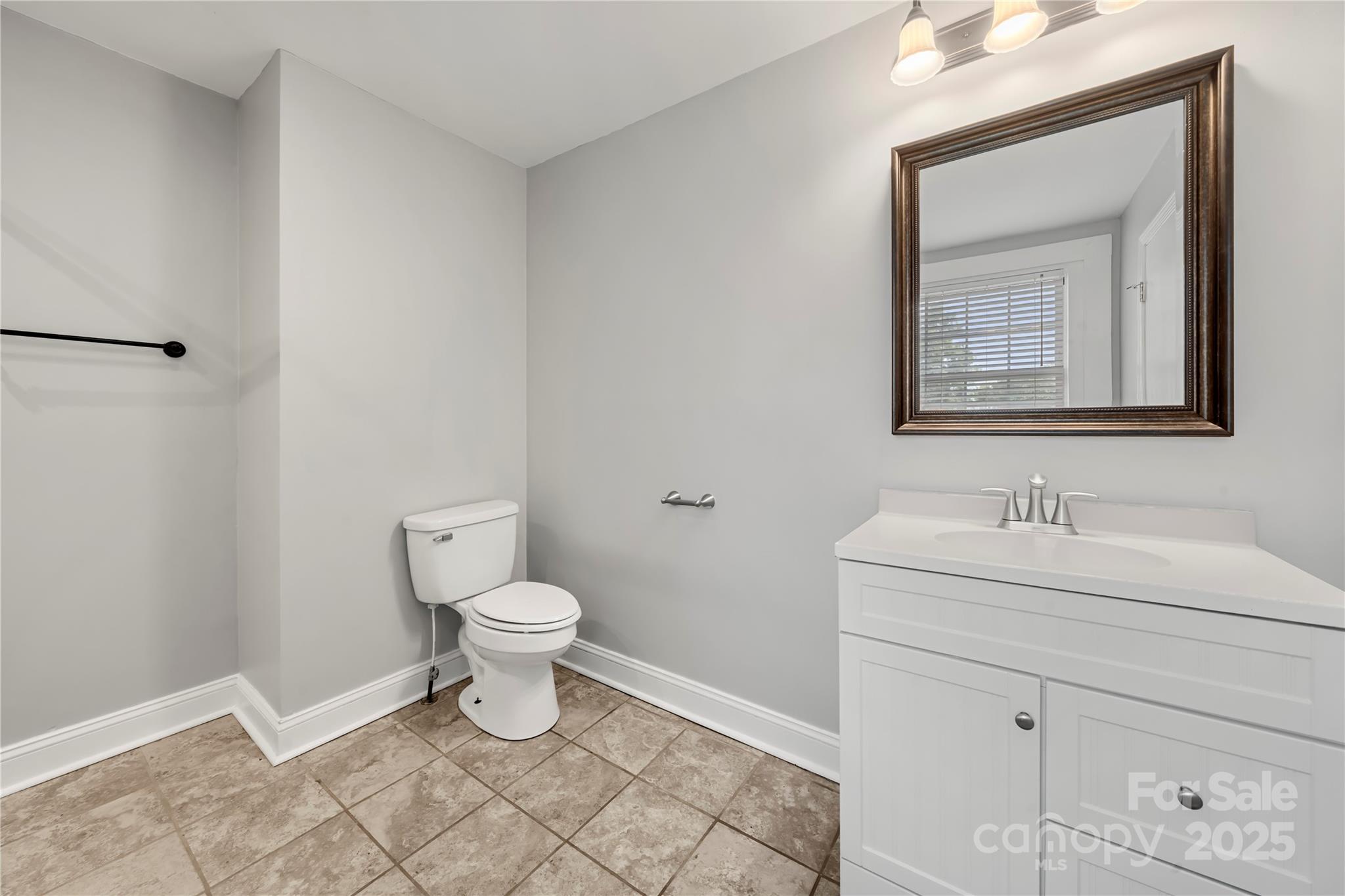 215 W D Street Newton NC 28658