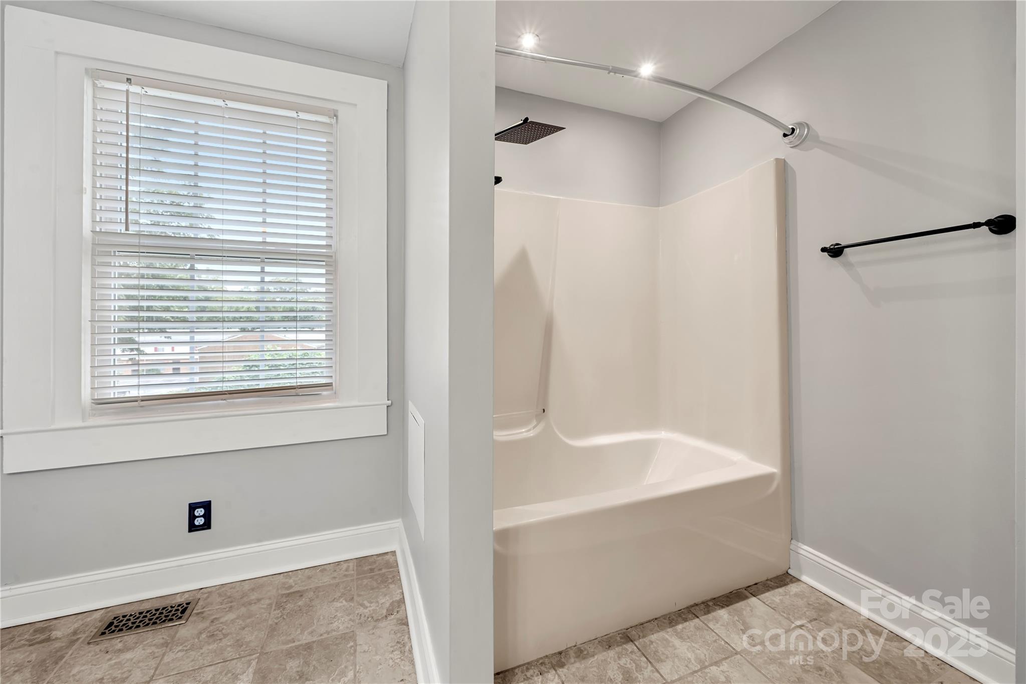 215 W D Street Newton NC 28658