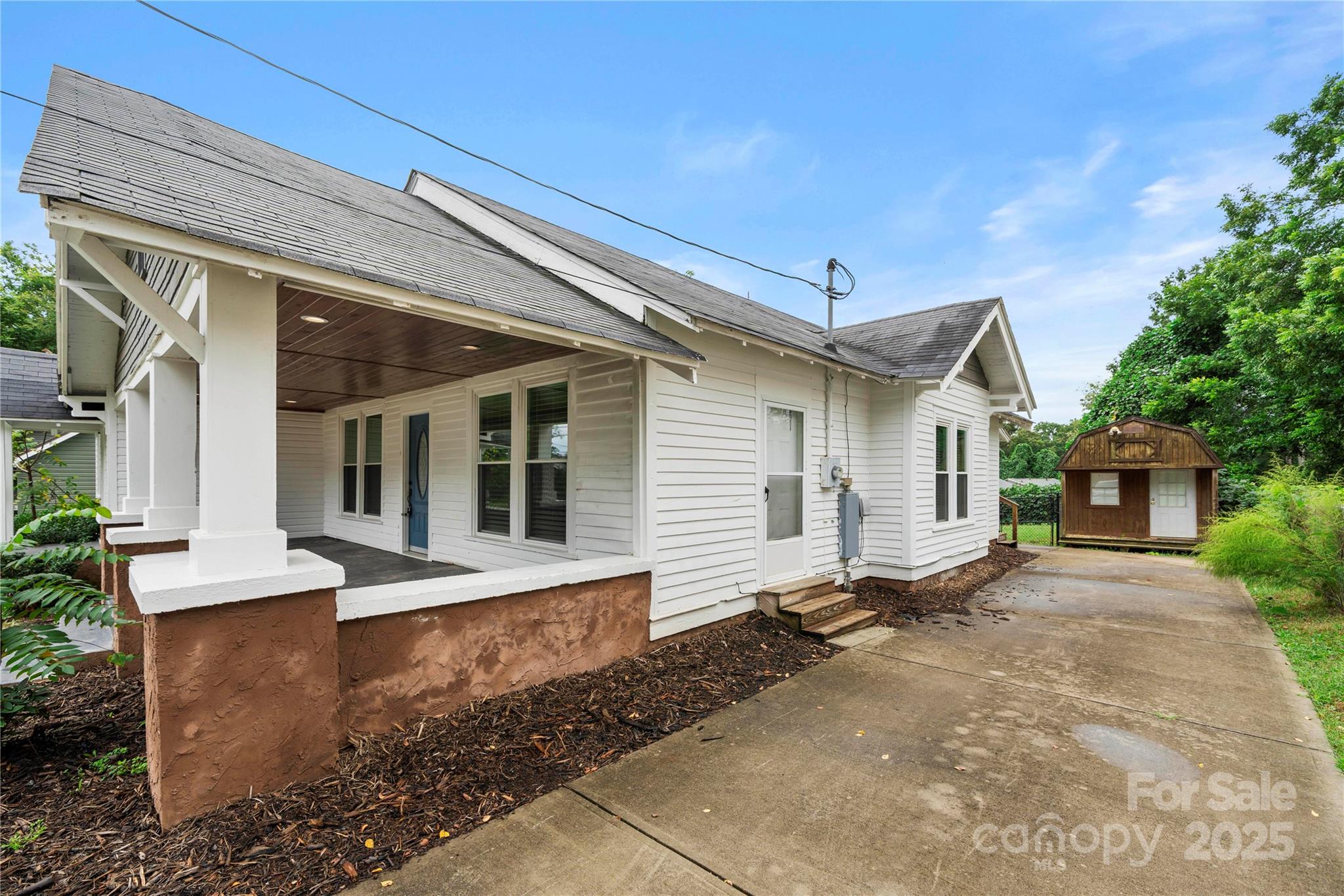 215 W D Street Newton NC 28658