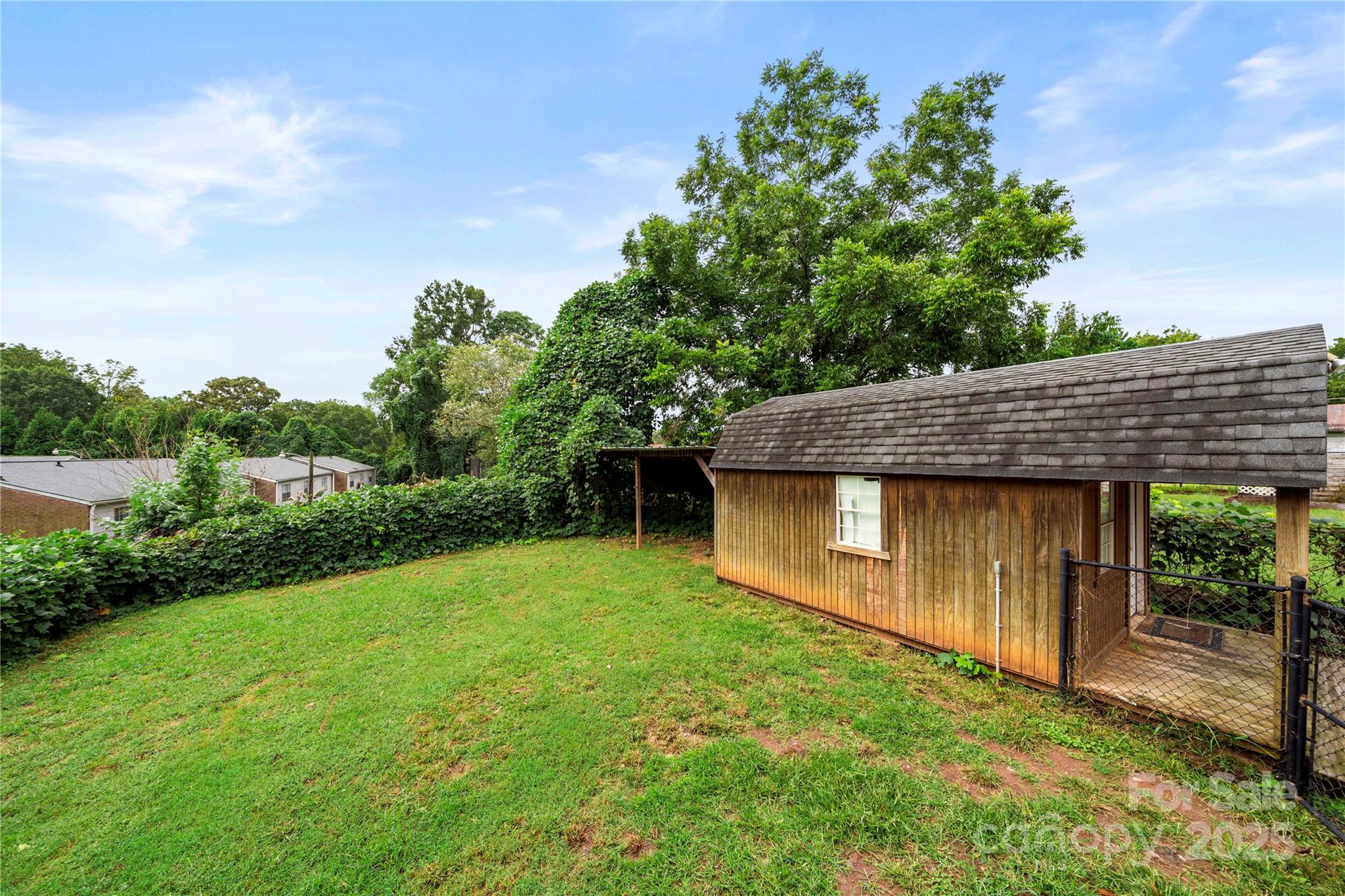 215 W D Street Newton NC 28658