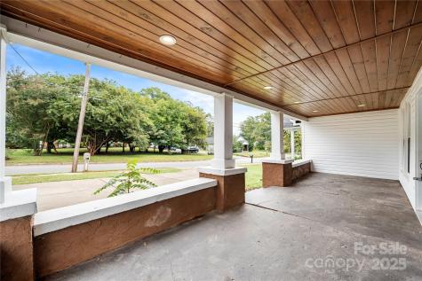215 W D Street Newton NC 28658