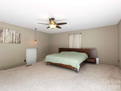 97 Columbia Circle Hendersonville NC 28792