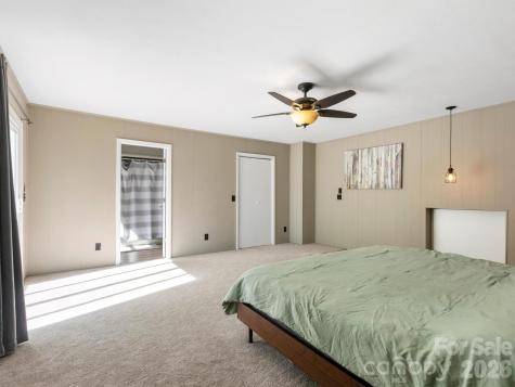 97 Columbia Circle Hendersonville NC 28792