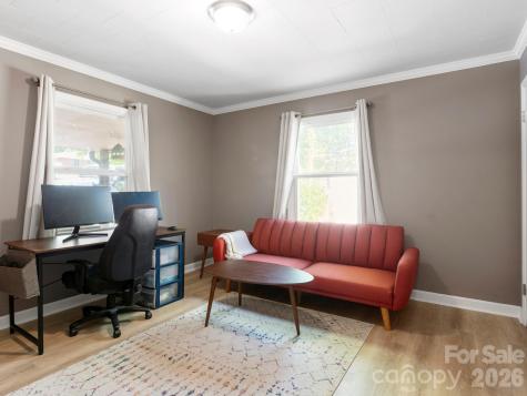 97 Columbia Circle Hendersonville NC 28792