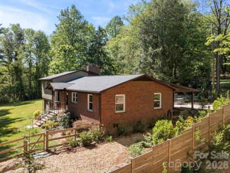 97 Columbia Circle Hendersonville NC 28792