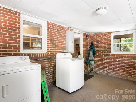 97 Columbia Circle Hendersonville NC 28792