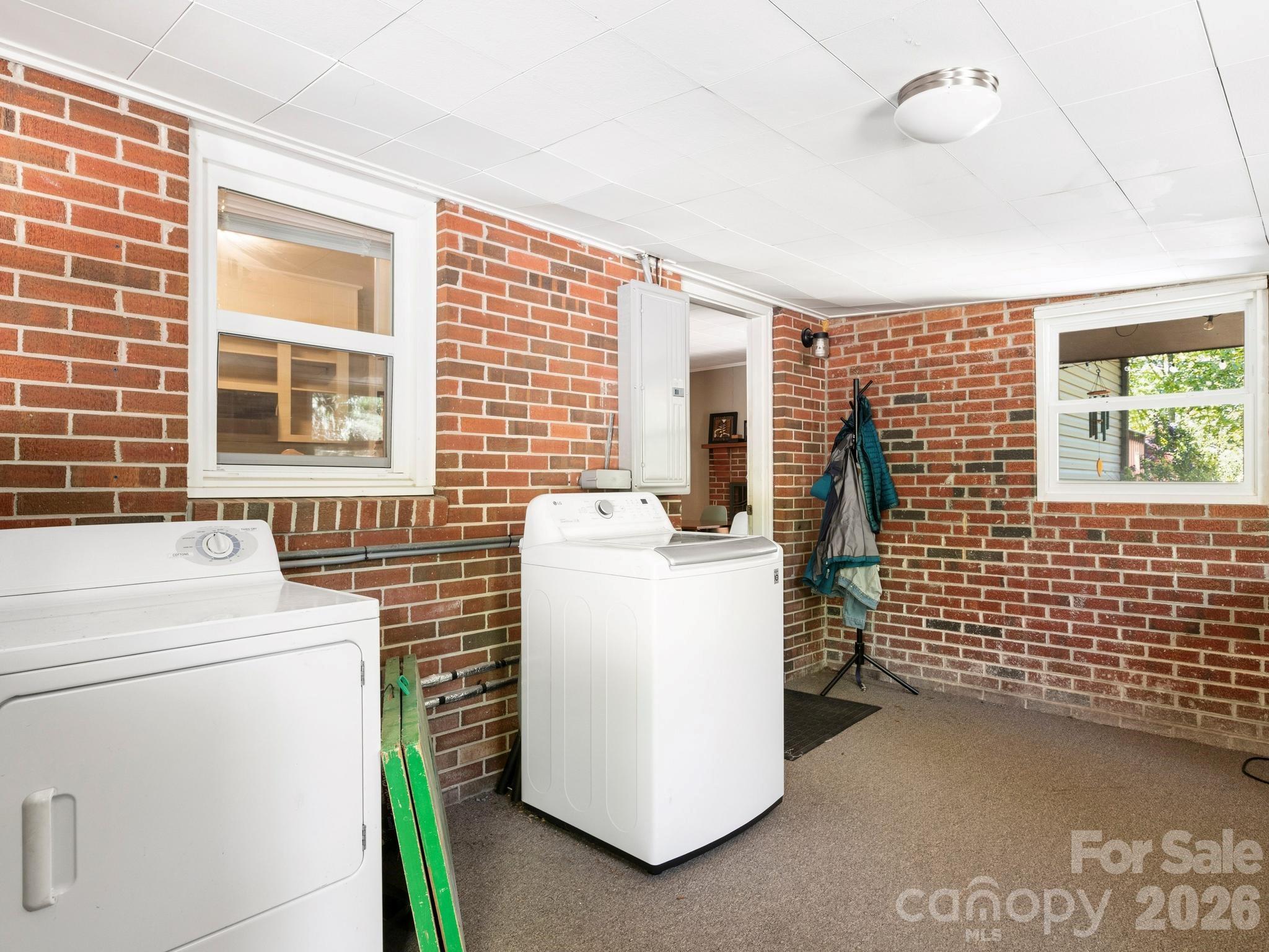97 Columbia Circle Hendersonville NC 28792