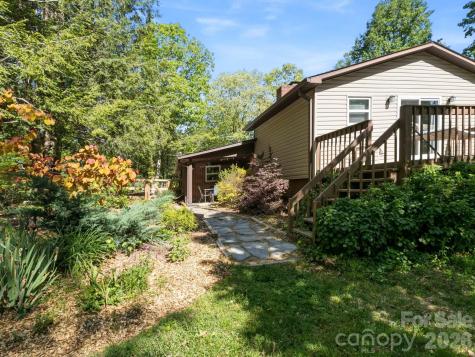97 Columbia Circle Hendersonville NC 28792