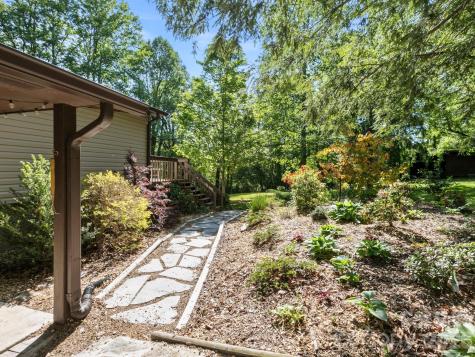 97 Columbia Circle Hendersonville NC 28792