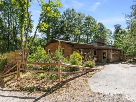 97 Columbia Circle Hendersonville NC 28792