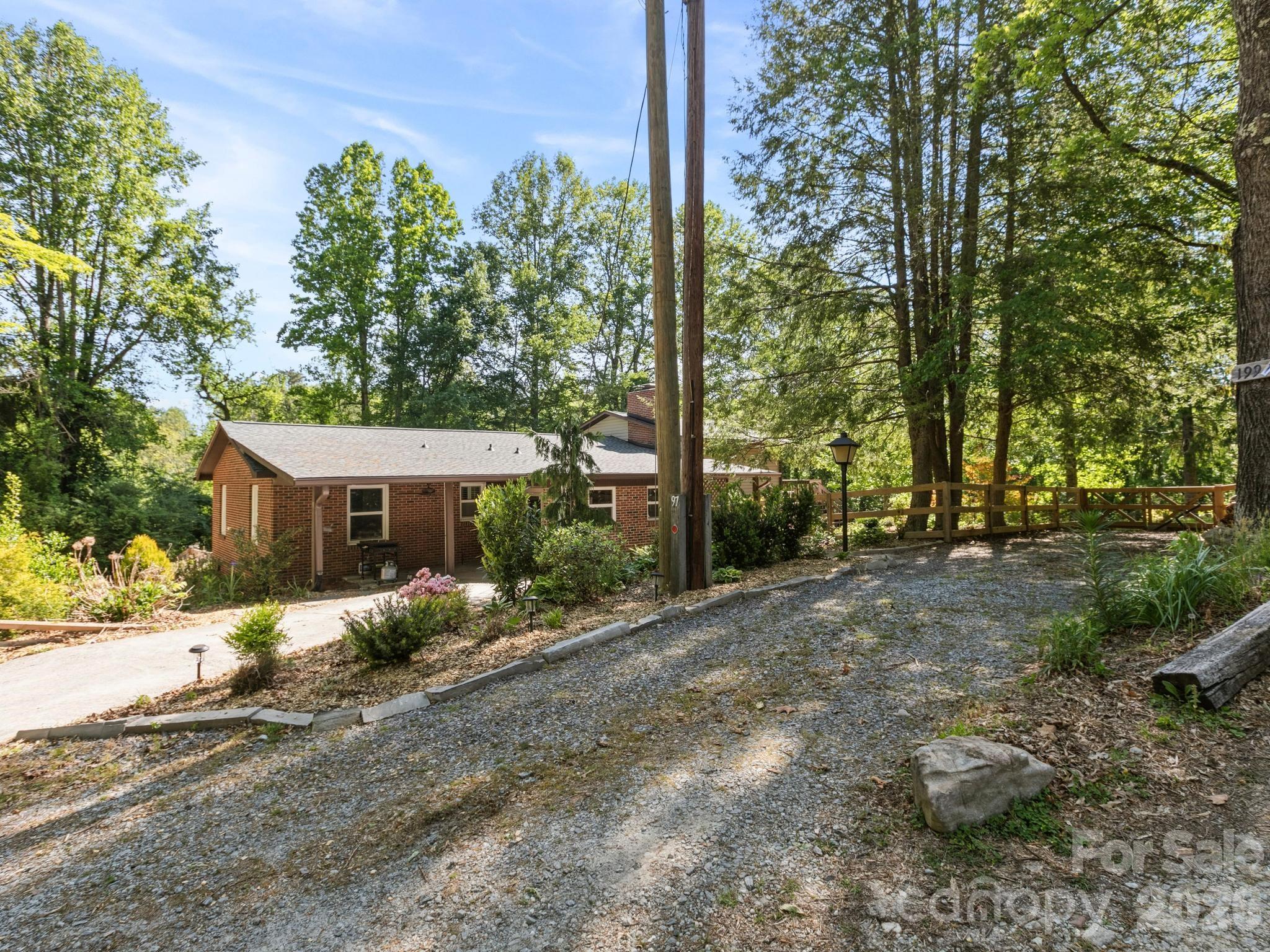 97 Columbia Circle Hendersonville NC 28792