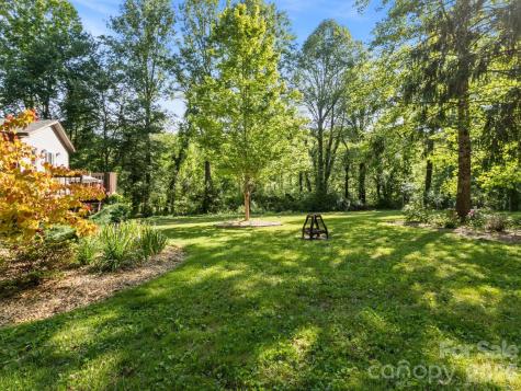 97 Columbia Circle Hendersonville NC 28792