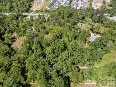 97 Columbia Circle Hendersonville NC 28792