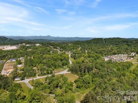 97 Columbia Circle Hendersonville NC 28792