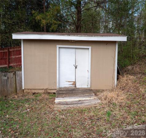 813 Severt Circle NE Lenoir NC 28645