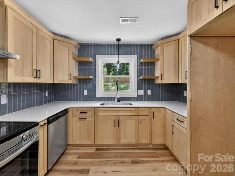 3132 Sudbury Road Charlotte NC 28205
