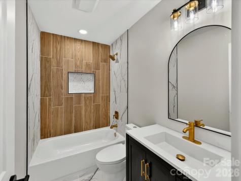 3132 Sudbury Road Charlotte NC 28205
