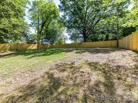3132 Sudbury Road Charlotte NC 28205
