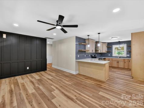 3132 Sudbury Road Charlotte NC 28205