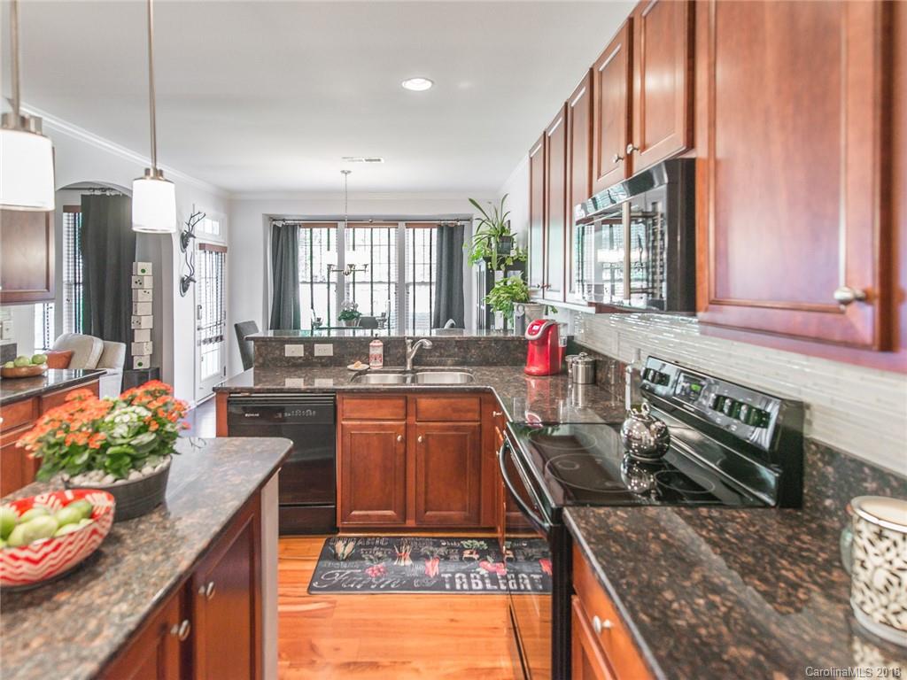 8547 Brookings Drive Charlotte NC 28269