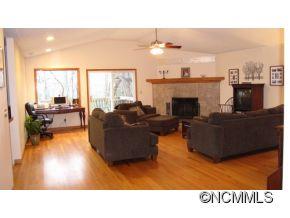 33 Gardenia Trail Fairview NC 28730
