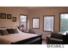 33 Gardenia Trail Fairview NC 28730
