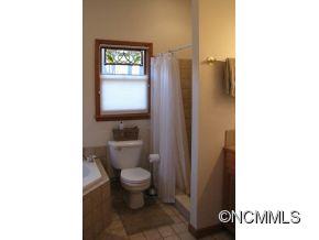 33 Gardenia Trail Fairview NC 28730