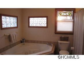 33 Gardenia Trail Fairview NC 28730
