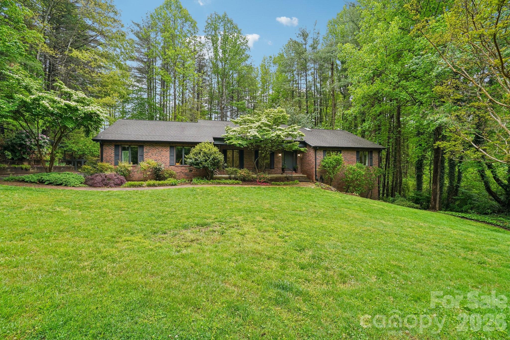 9 Westbridge Drive Hendersonville NC 28739